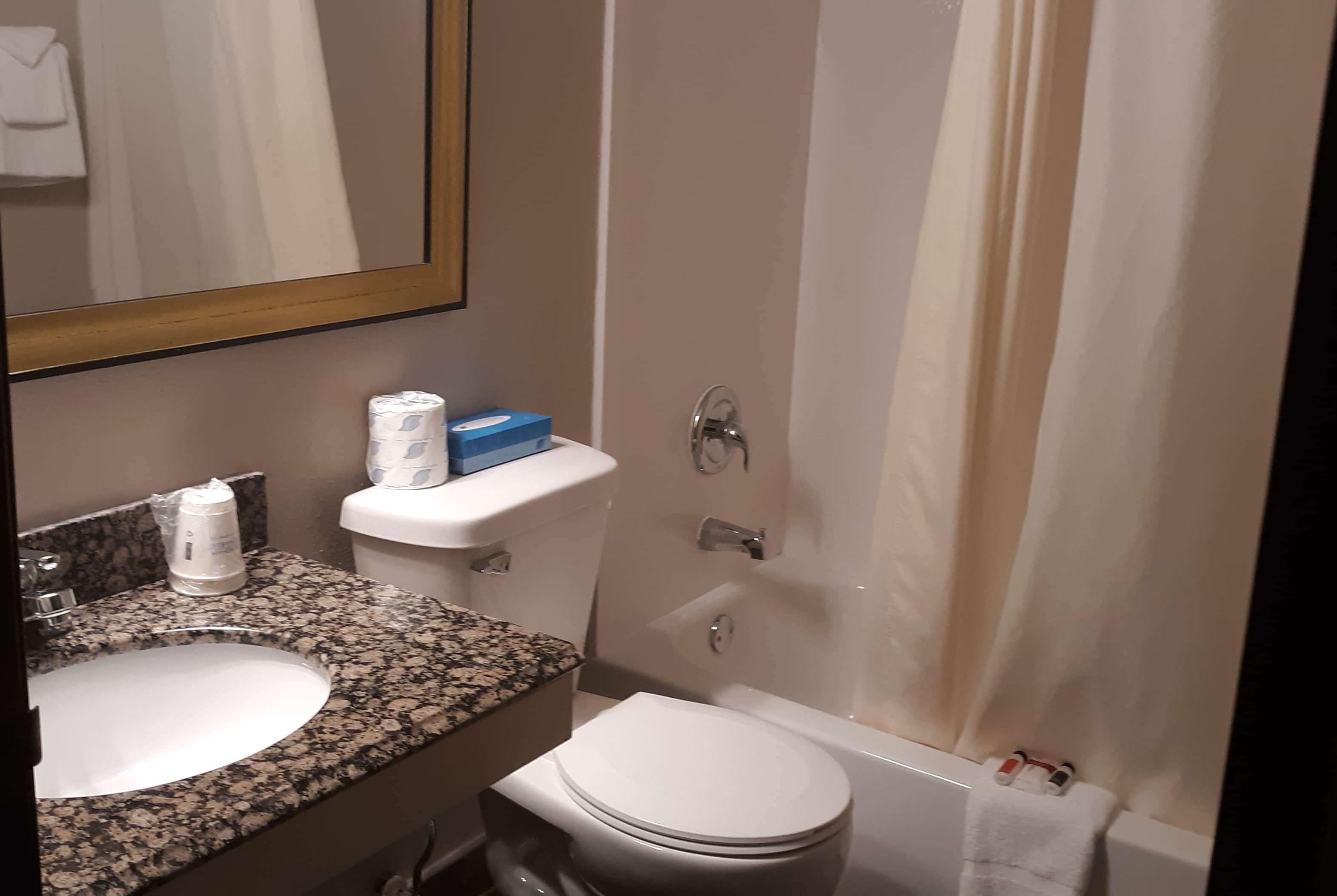 Baymont By Wyndham Rochester Mayo Clinic Area מראה חיצוני תמונה