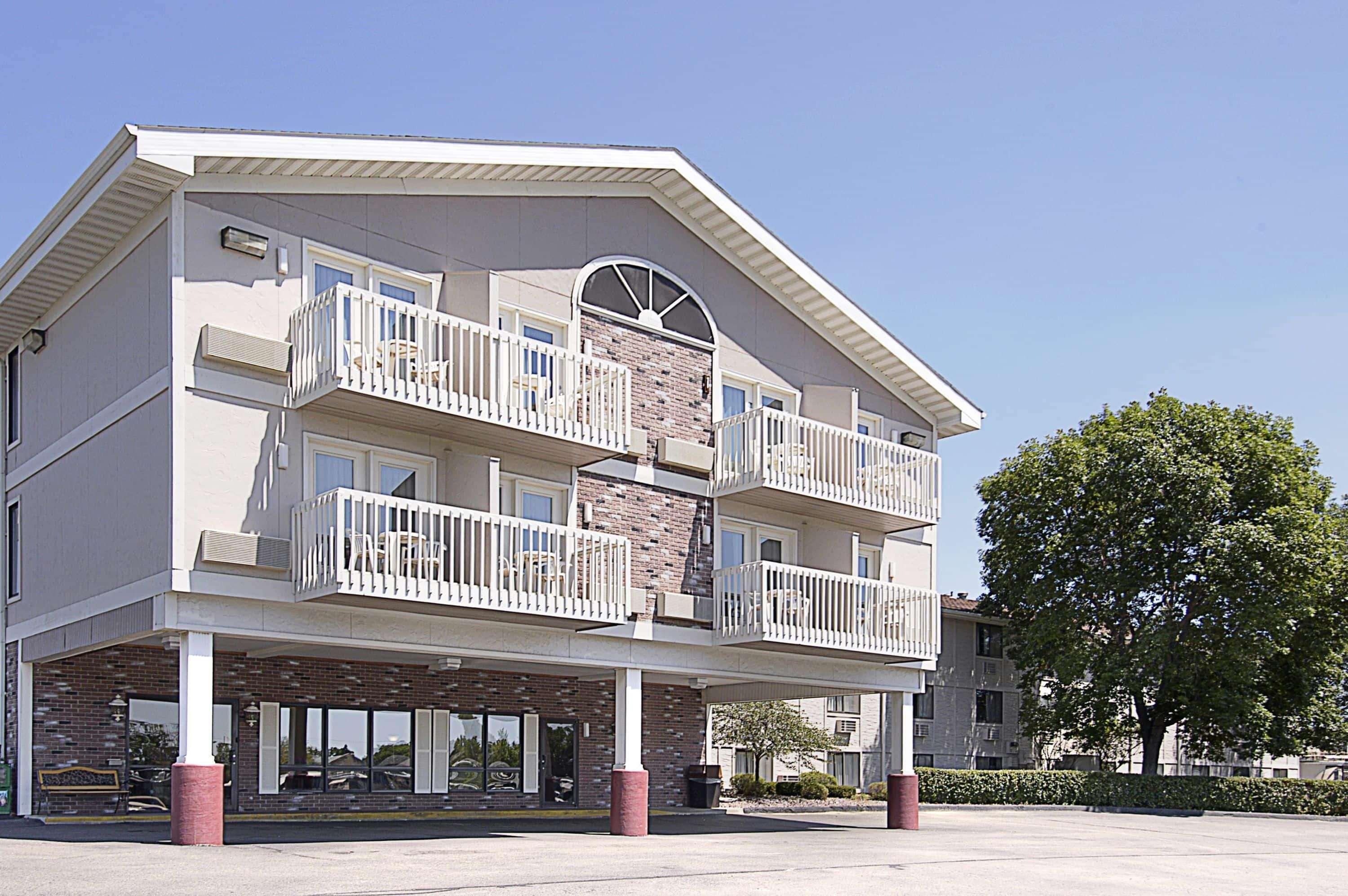 Baymont By Wyndham Rochester Mayo Clinic Area מראה חיצוני תמונה